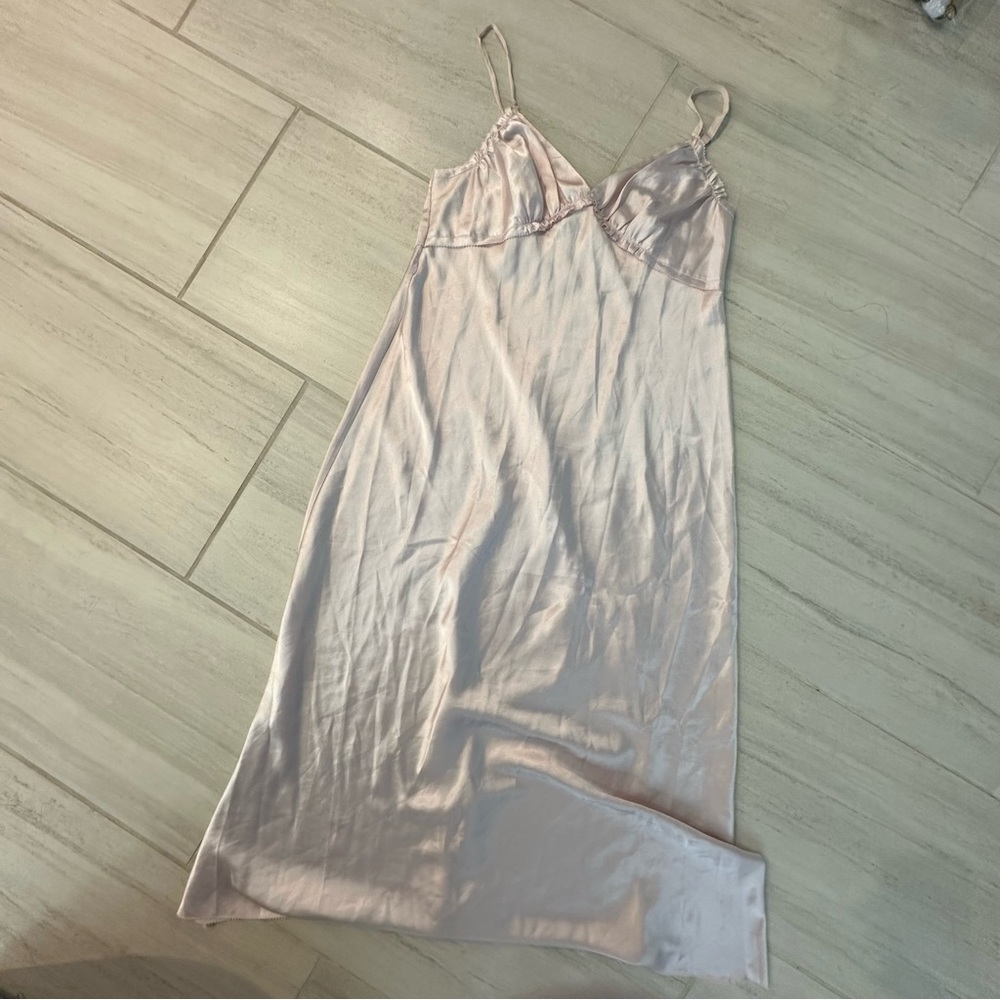 Vera Wang Satin Like MIDI Dress Slip